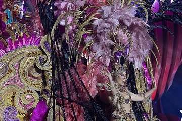 Lola Ortíz, representante de la firma teldense Tapicería Peñate, nueva Reina del Carnaval de la capital grancanaria/TA y Lpacarnaval.